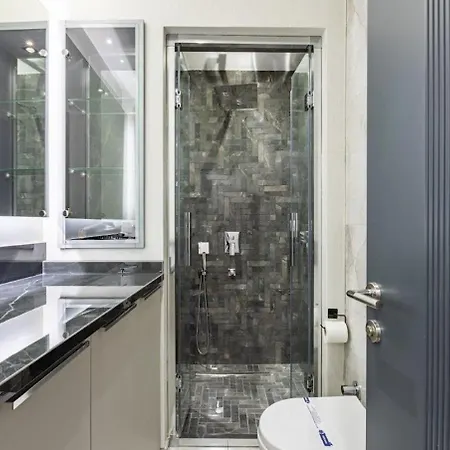 Brand New Duplex Wparking 2bd2bath #336 * イスタンブール